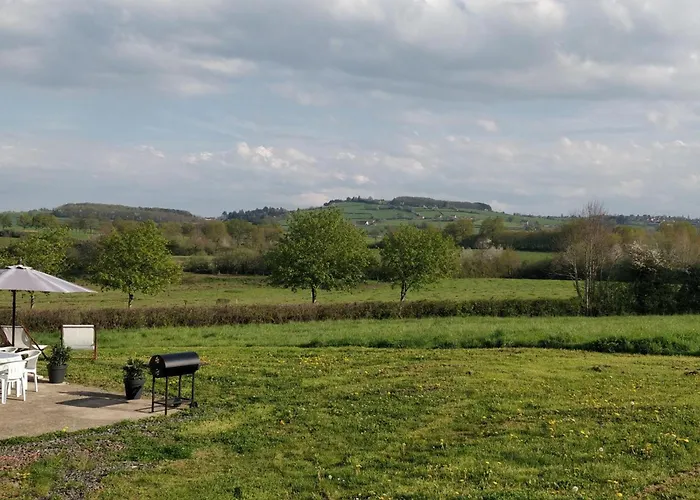 Nature 5 Pers. Au Pied Du Puy St Ambroise - Fr-1-489-440